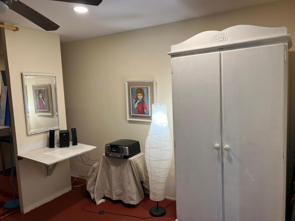 Apartamento Abierto Con Patio Matadepera المظهر الخارجي الصورة