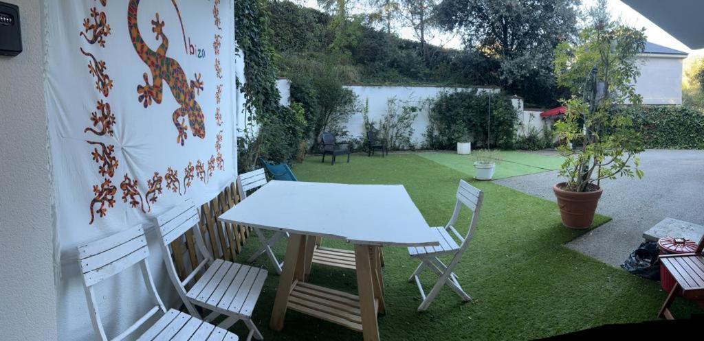 Apartamento Abierto Con Patio Matadepera المظهر الخارجي الصورة