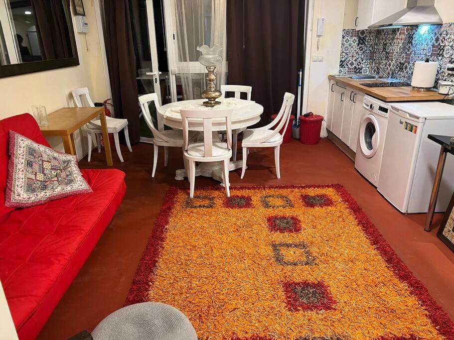 Apartamento Abierto Con Patio Matadepera المظهر الخارجي الصورة